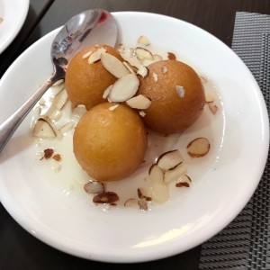 gulab jamun