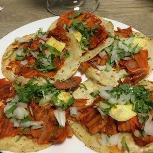Tacos al pastor con Tortilla de Maiz 