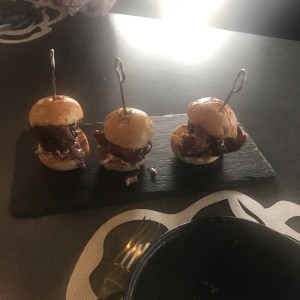 bbq chicken sliders