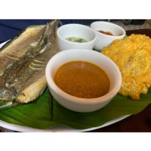 Corvina al Bijao con salsa de tamal