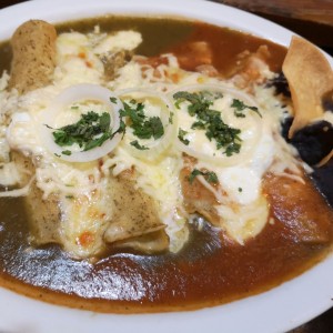 enchiladas divorciadas