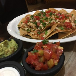 Nachos con pollo.