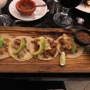 tacos al pastor