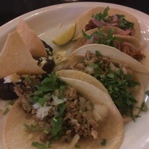 Tacos de carnitas 