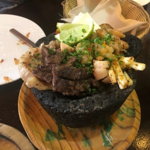 Asado Molcajete