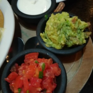 guacamole, pico de gallo, sour cream