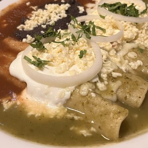 Los Tradicionales - Enchiladas