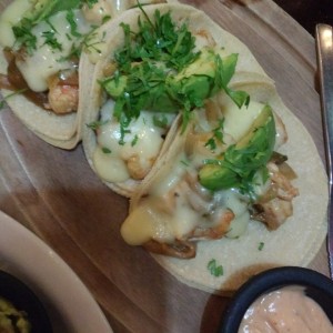 Tacos de langostinos Gobernador