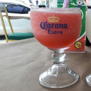 margarita frozen de fresa ( shot de tequila extra)