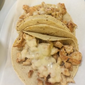 Tacos de Pollos