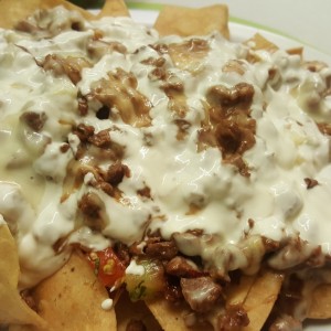 nachos grandes con bistec