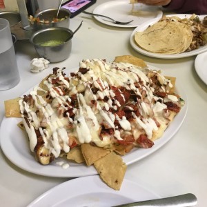 nachos al pastor 