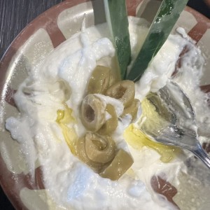 Entradas Libanesas - Labneh con ajó