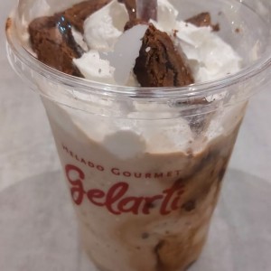 Sundae - Charlie Brownie