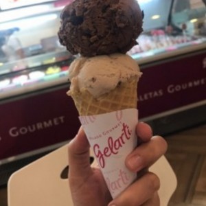 helado de Amaretto y chocolate 