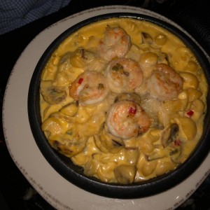 Mac and cheese de hongos y langostinos