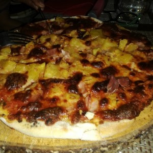 pizza hawaiana