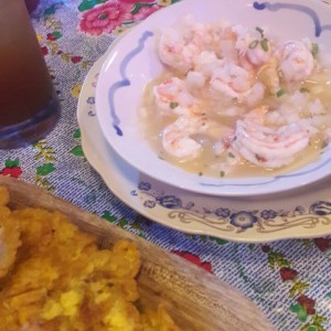 Ceviche de camarones