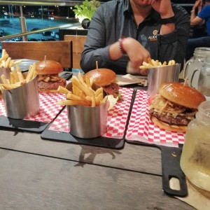 Avocado Burger / Cowboy Burger & Texan Burger. 