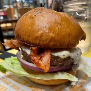 Beer and Bacon burger 