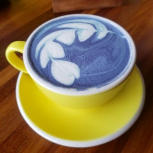 Blue Matcha (con leche de almendras)