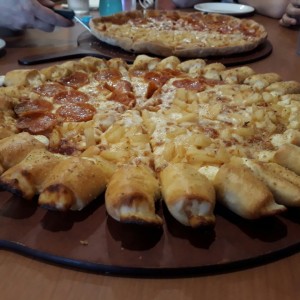 pizza hawai/pepperoni con cheese pops