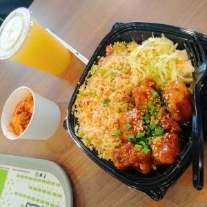 Yoi chicken and kimchi