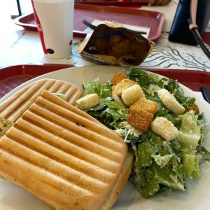 Toscana Chicken panini con side salad