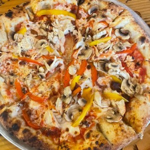 Pizzas rojas - Pizza Barrio