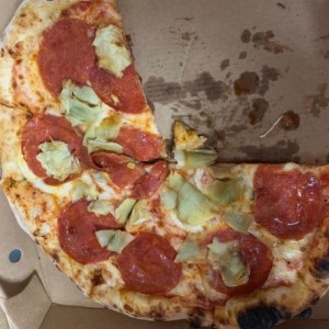 Pizzas rojas - Pizza la regia