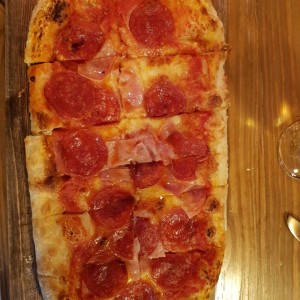 pizza peppe con jamon