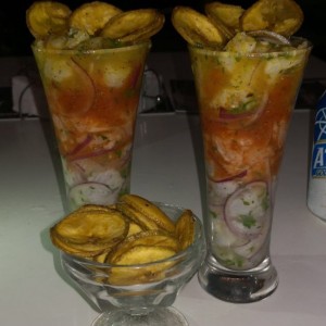 Platos Varios - Ceviche tres Tonos