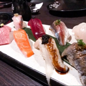 SASHIMI PLATTER GOURMET EXCLUSIVE ( 6 SELECTION )