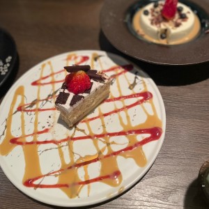 DESERTS - MAGURO CHEESECAKE