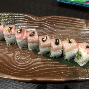 ROYAL TORO ROLL