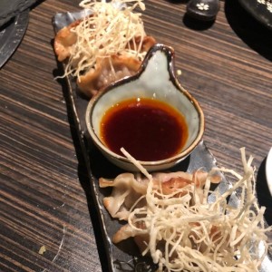 Entradas - Wagyu Beef Gyoza