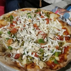 Pizza de pollo clasica