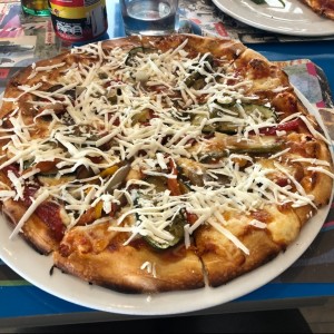 Pizza mediterranea
