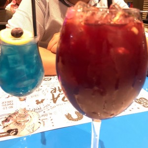 New Cocktails - Mantarraya Reloaded y Copa de sangria tinta