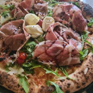 Pizza Napoletana - Rucolosa