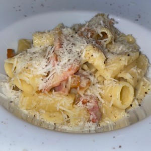 Rigatoni alla Carbonara Sbagliata