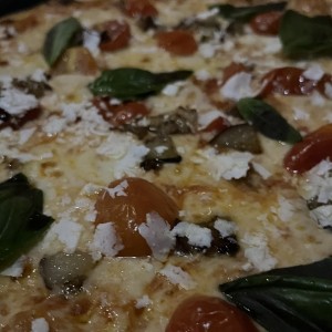 Pizza Napoletana - Siciliana (Vegetariana)