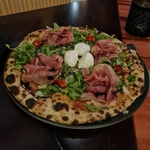 Pizza Napoletana - Rucolosa