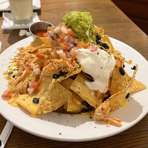 Ultimate Chicken Nachos