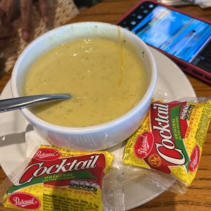 BROCCOLI CHEESE SOUP