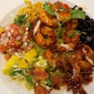 plato de lunch. Shrimp bowl