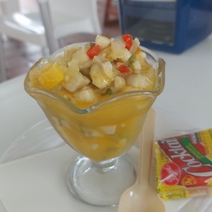 Ceviche de maeacuyá y mango