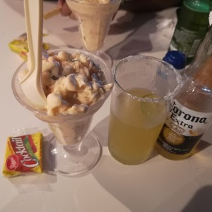 Cocktail mixto - ceviche y michelada