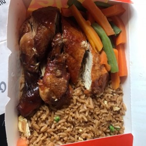 Pollo Asado con arroz con vegetales 