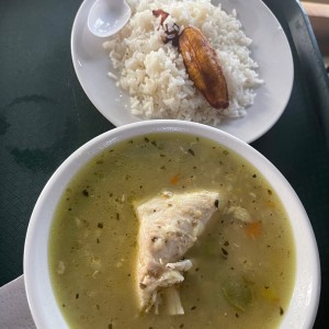 Sopa de pollo + arroz